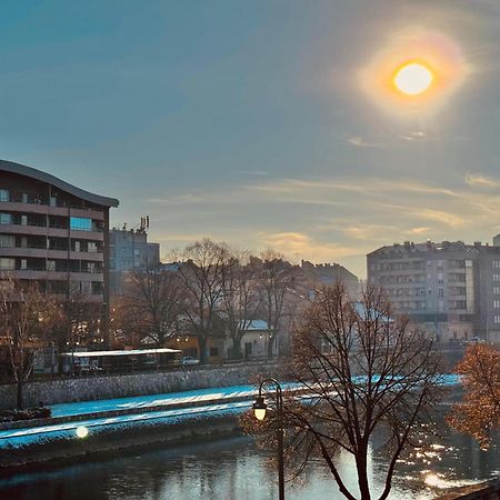 Apartment By The River Ниш Экстерьер фото