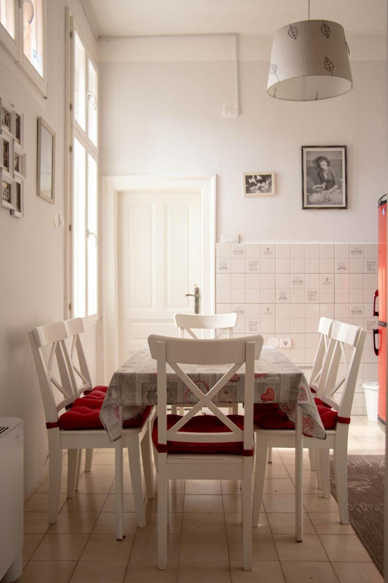 Apartment By The River Ниш Экстерьер фото