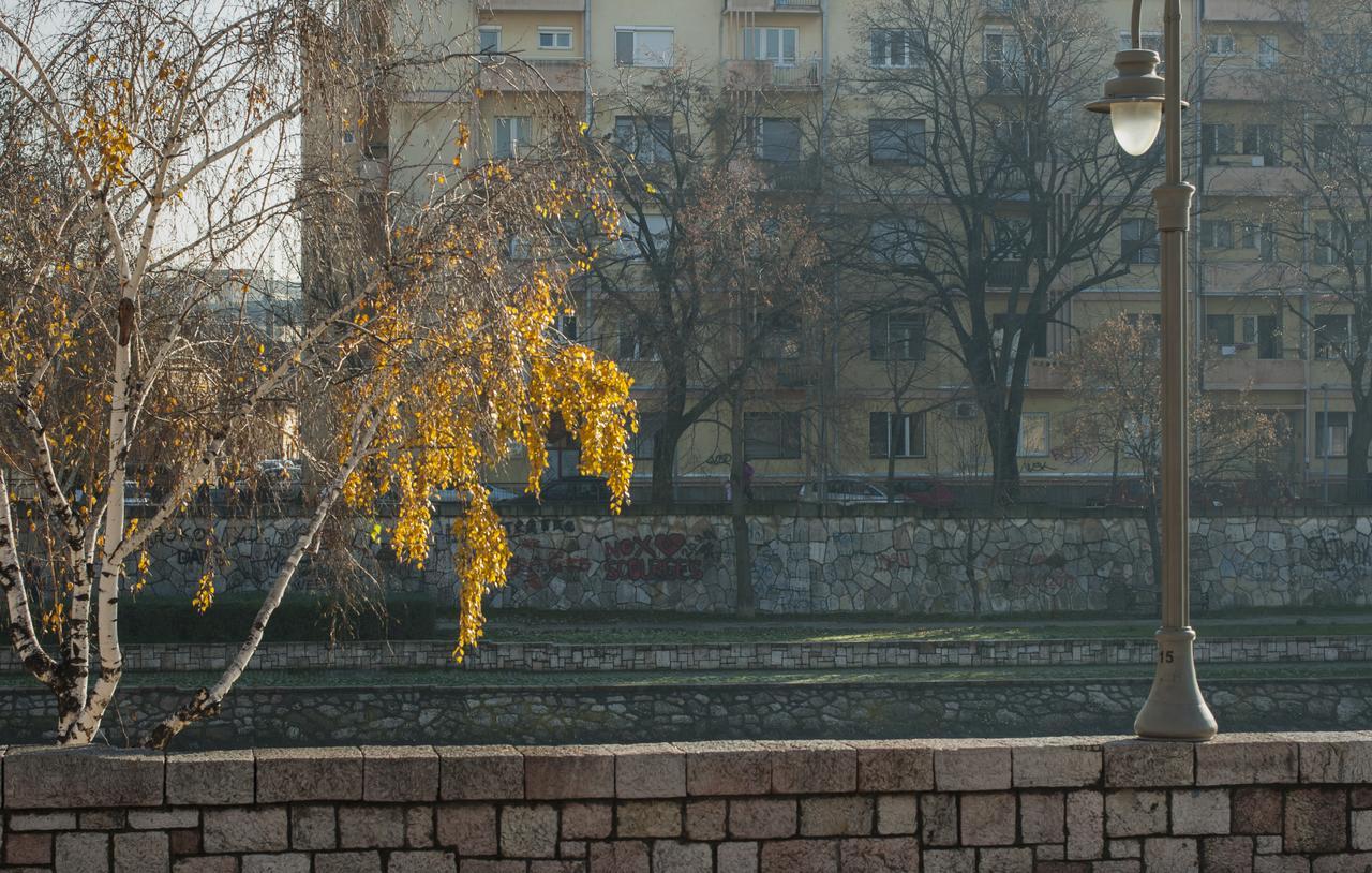 Apartment By The River Ниш Экстерьер фото