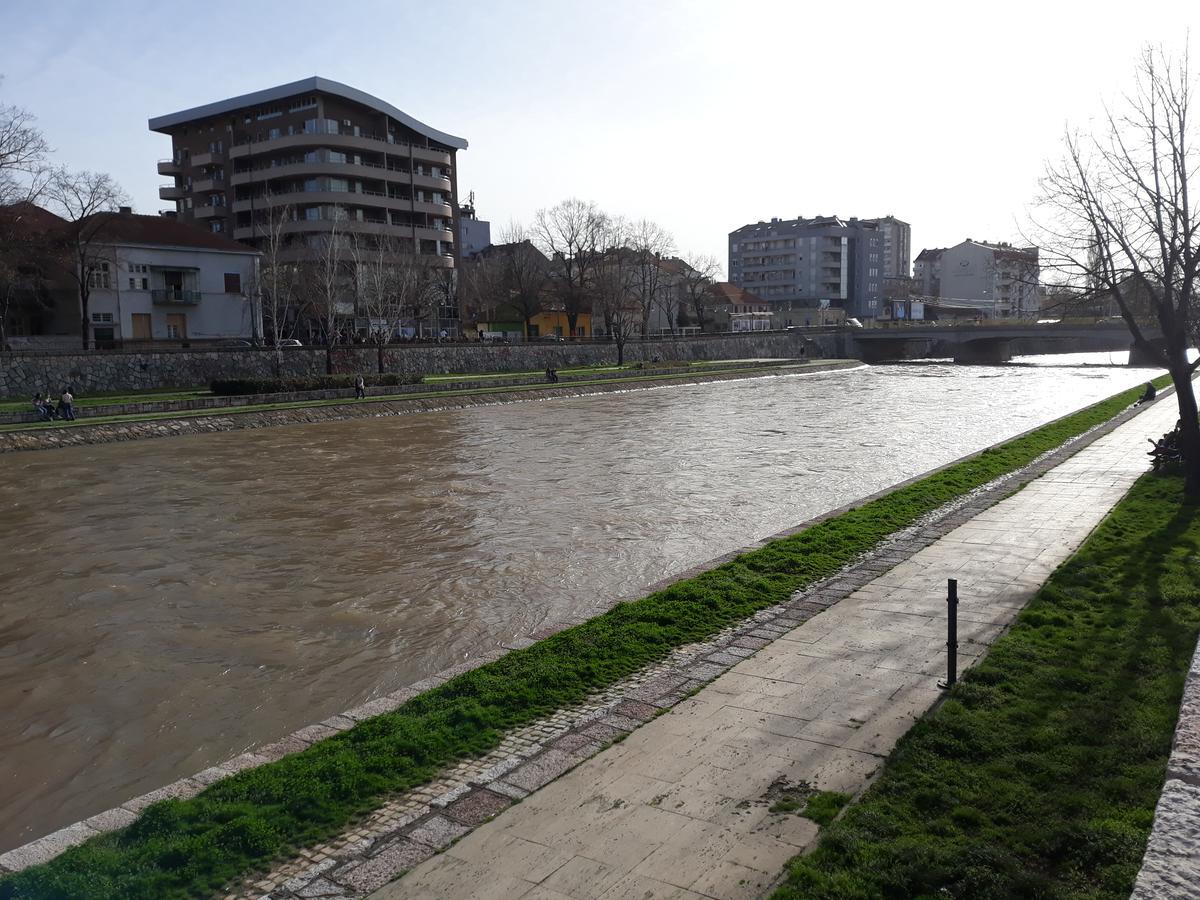 Apartment By The River Ниш Экстерьер фото